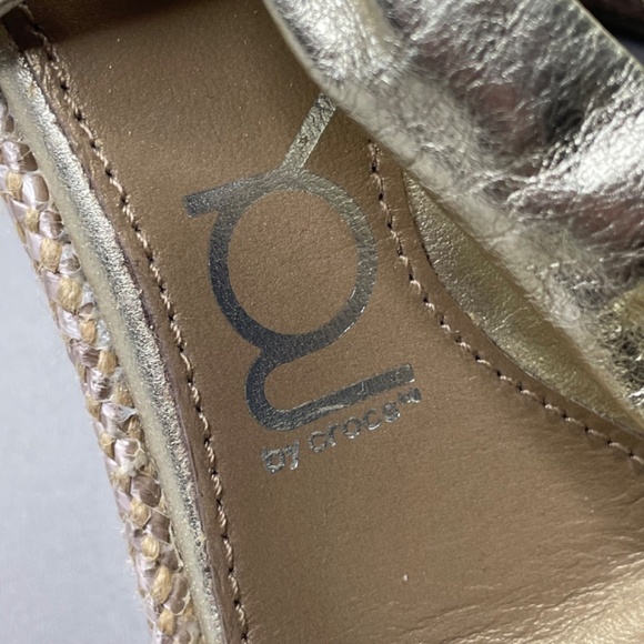 NEW You by Crocs Shoes Womens 8 gold brown leather wedge heels summer cocktail - Picture 6 of 11